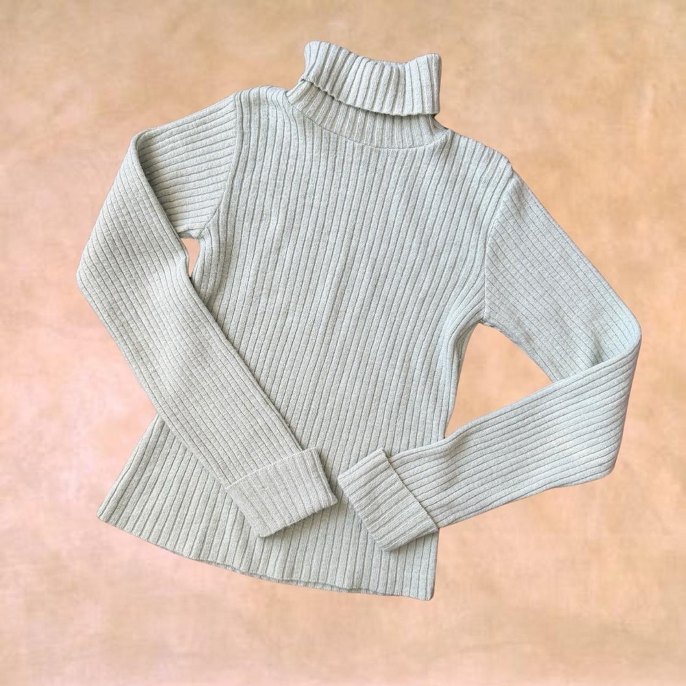 Ribbed Turtleneck Sweater in Light Cream